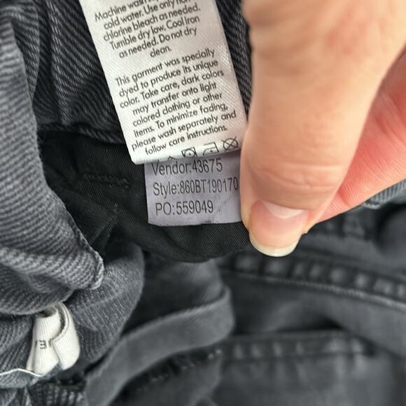 Pacsun faded black paperbag mom jeans size 28 - Picture 9 of 10